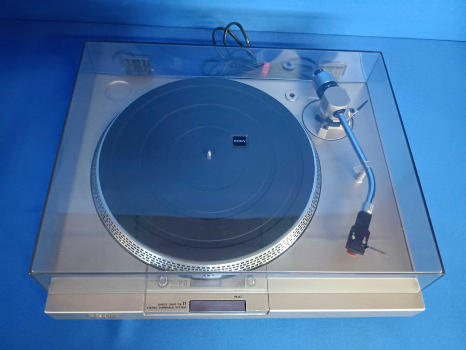 gira-discos SONY PS-T1