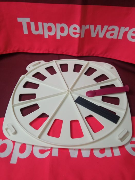 Croissant party Tupperware