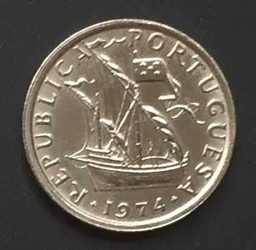Moeda 5$00 cupro / níquel - Portugal - 1974