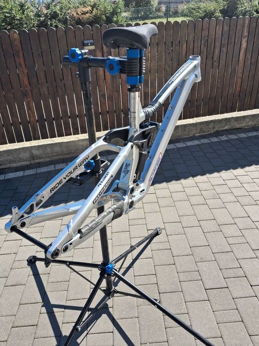 Frameset dartmoor thunderbird fr
