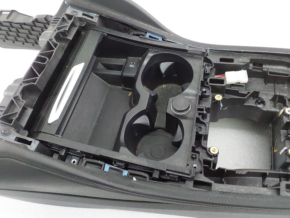 Consola central BMW X4 (G02, F98)