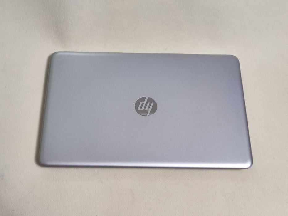 Ноутбук HP Pavilion 15-AU030NR IPS 15.6" 6-Core i7/DDR4 8Gb/256SSD