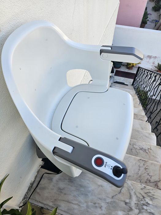 Elevador Escadas Exterior com 5 metros 
5000mm( 5 metros )curso to