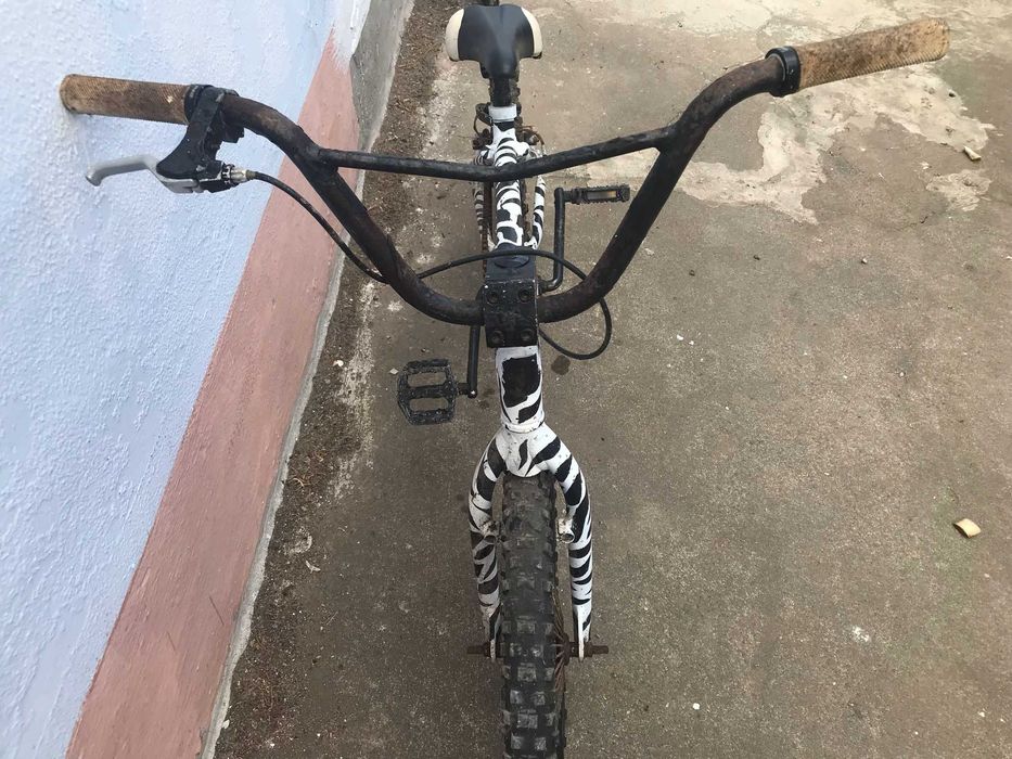 Bicicleta BMX (Pintura Zebra)