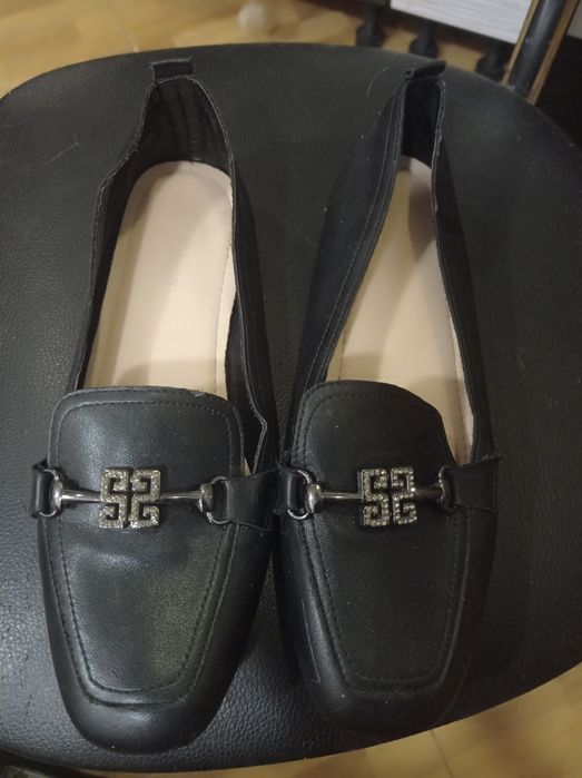 Туфлі жіночі, чорні