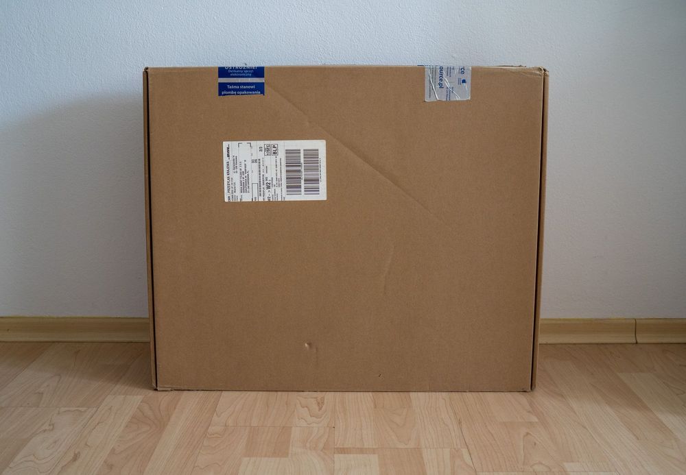 Zestaw iMac 21,5" Retina 4K 2019 z wadą