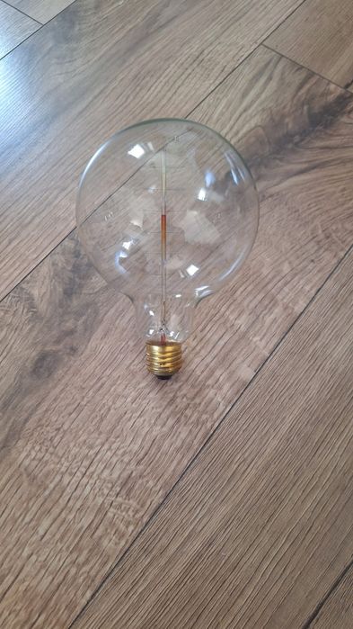 Duża żarówka dekoracyjna żarnikowa retro Edison wzór zagłówki magiczna