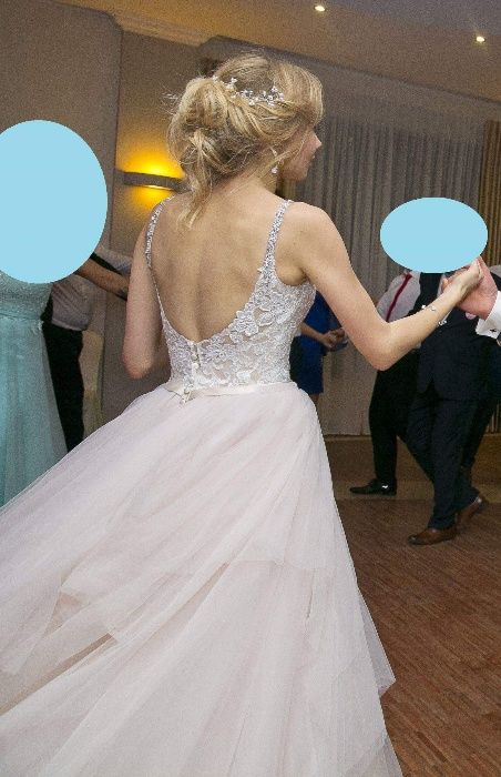 Suknia ślubna z falbanami dekolt V koronka 34 36 XS S Allure Bridals