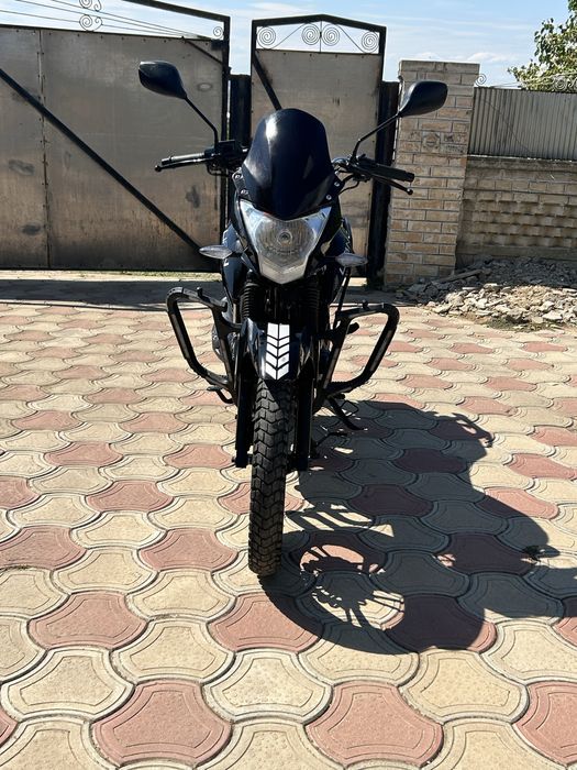 Мотоцикл Lifan 200