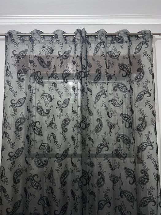 Cortinados Gato Preto