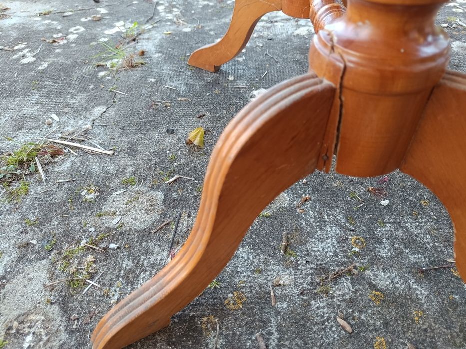 5 Mesas de madeira usado pés partidos