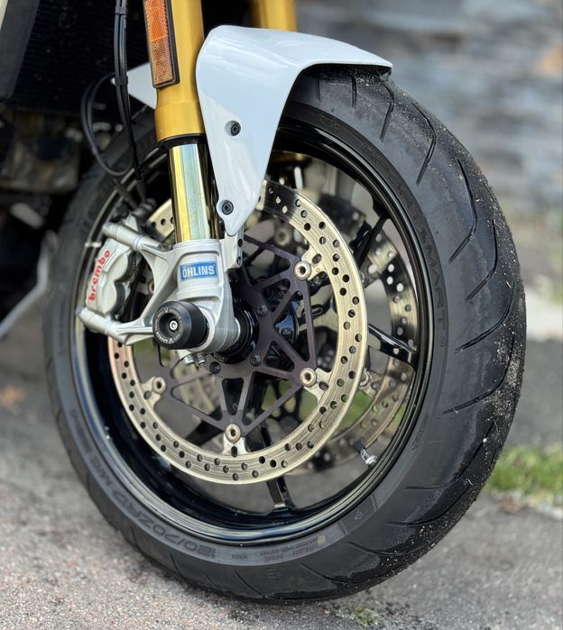 Мотоцикл Ducati Monster 1200 2015 рік