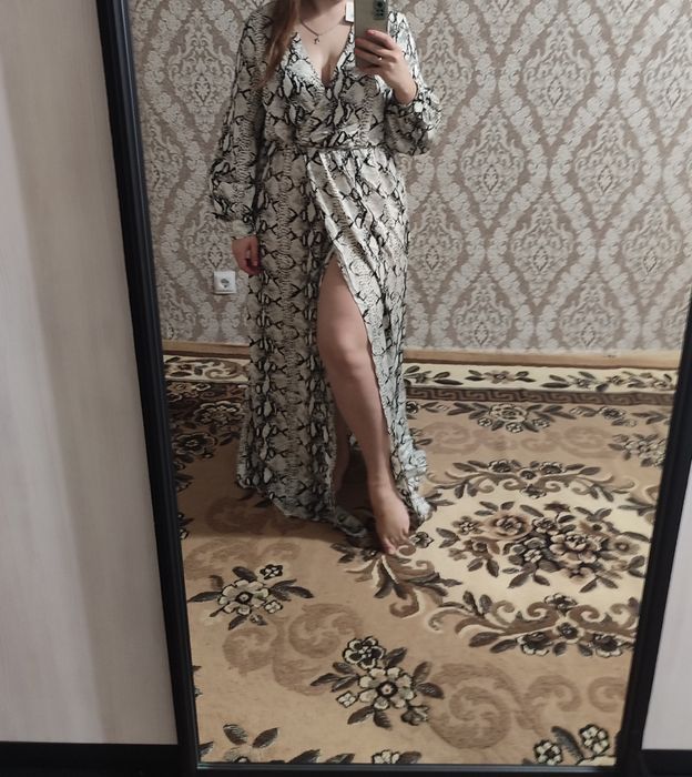 Стильна нова сукня