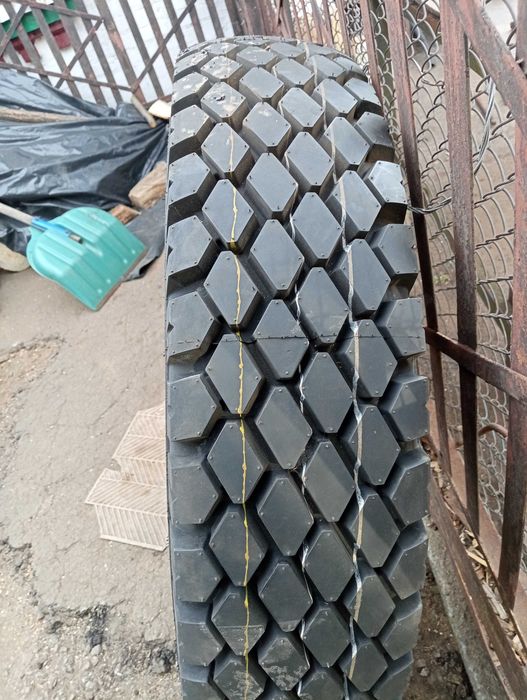 Продам автошини БЕЛ-114 10.00 Р-20