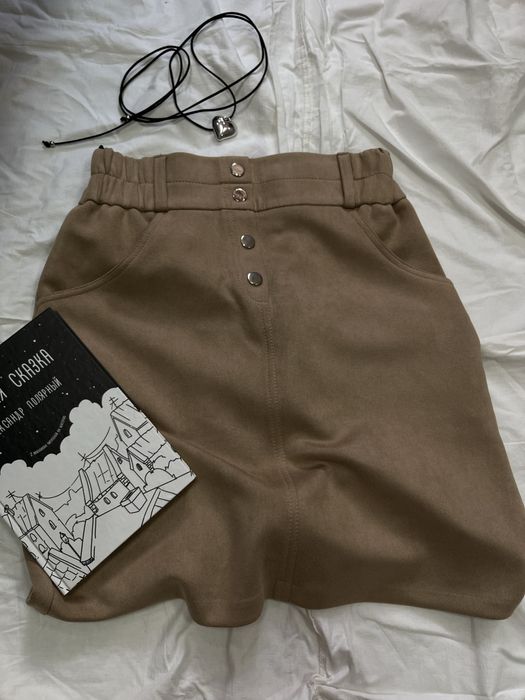 Юбка бежева тепла нова