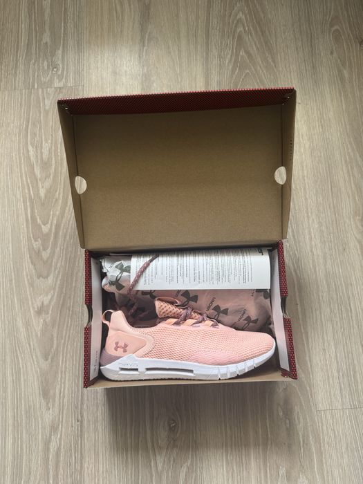 Кросівки under armor