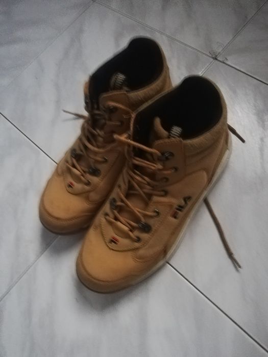 Botins da fila bom estado