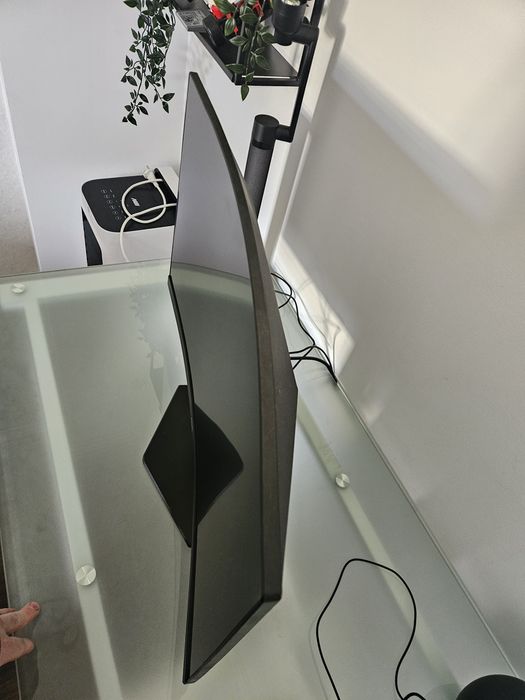 Monitor AOC 27 polegadas curvo + periféricos