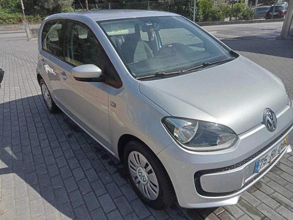 VW Up! 1.0 Bluemotion | 130.000 km | Excelente Estado