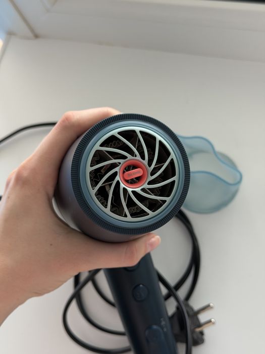 Фен Philips BHD512/00