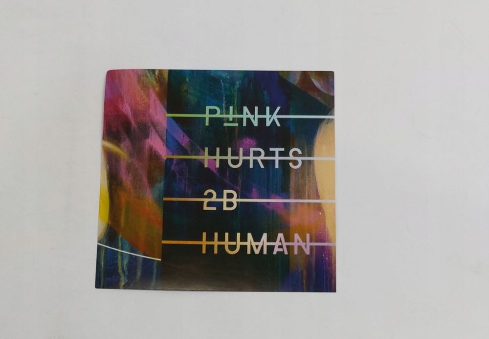 Winyl Hurts 2B Human Pink