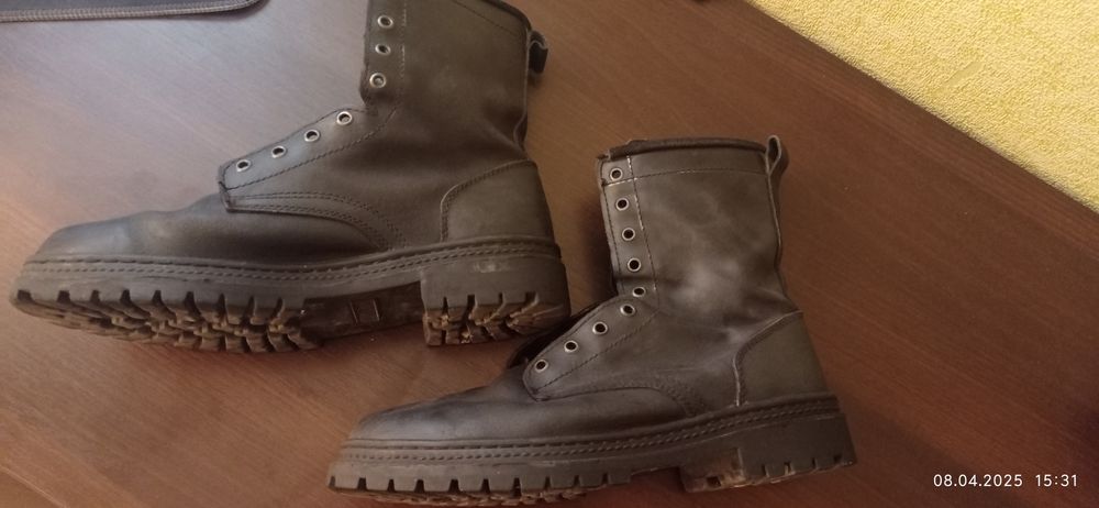 Берцы летние продам