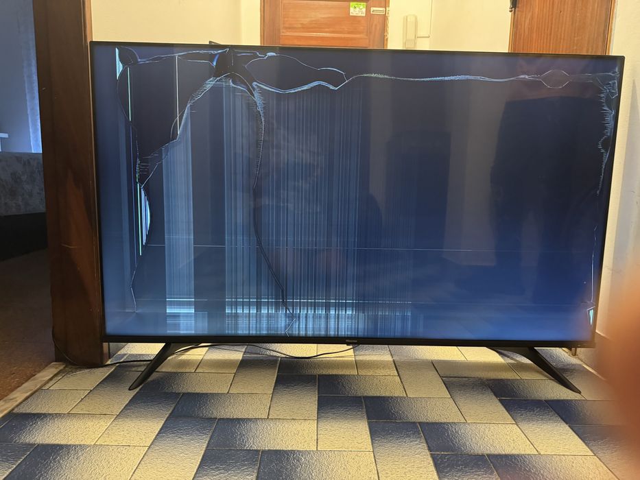 Peças de TV marca Hisense