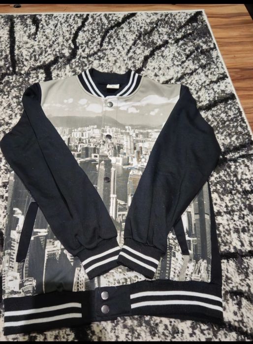 Bluza rozpinana Nowa