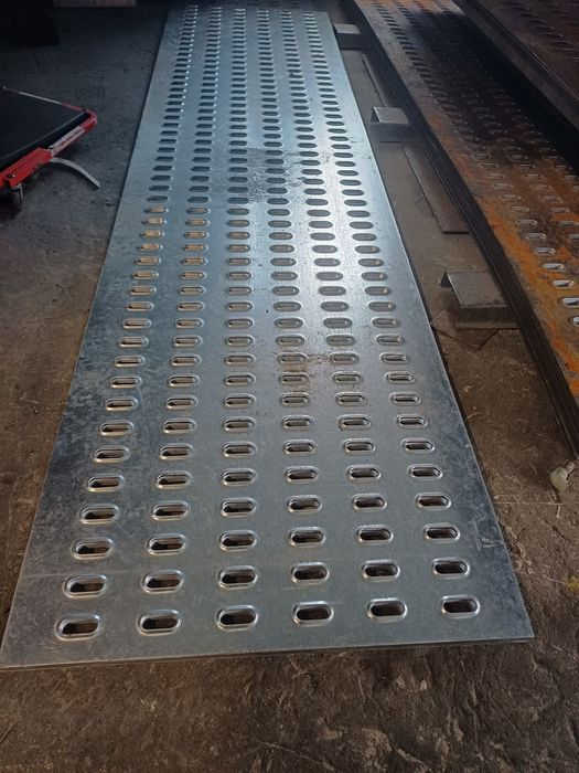 BLACHA LOHR stalowa ocynk 750mm PRODUCENY Najazdy podjazdy