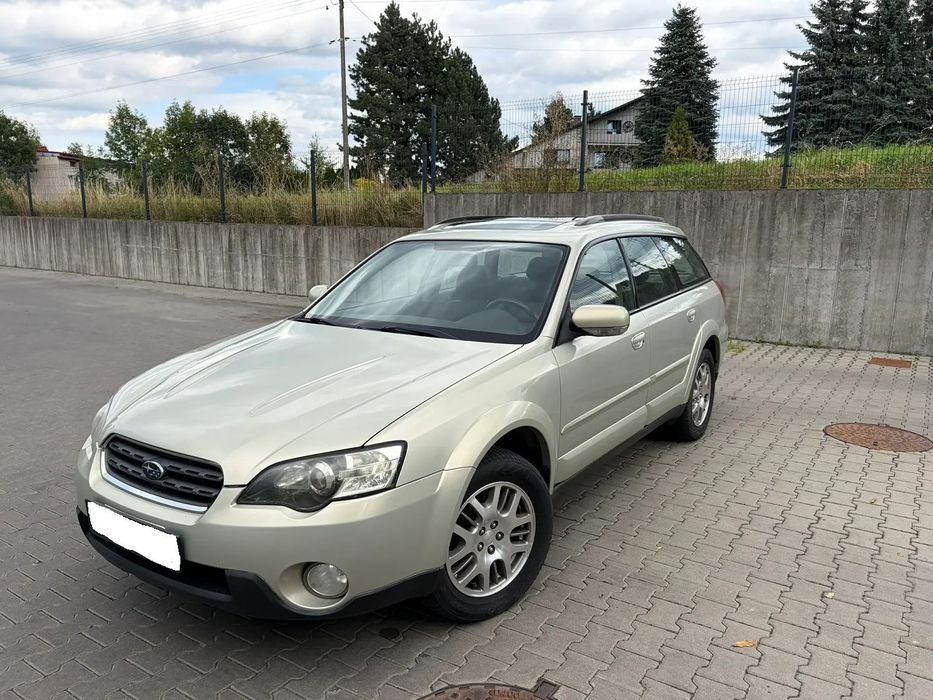Subaru Outback # 4x4 # 2.5 Benzyna 165KM # Automat # Panorama # Webasto # Hak