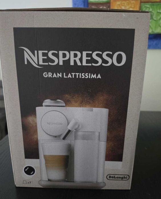 Máquina de café Nespresso Gran Lattissima – NOVA