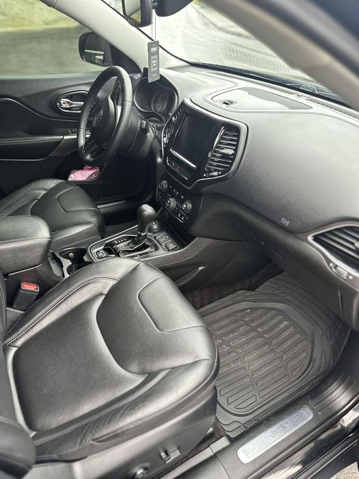 Jeep Cherokee kl 3.2 2019