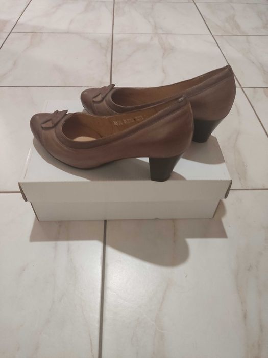 Buty Czółenka damskie 36 skóra