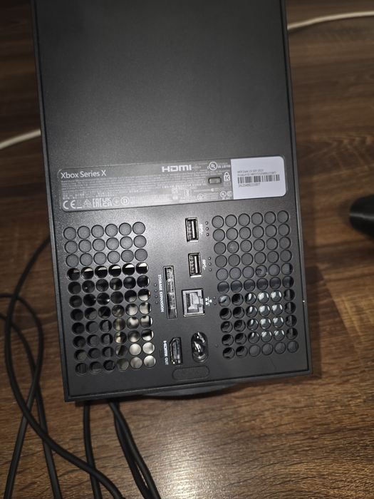 Xbox Series X (287 год гри) + Кейс + Док-станція з АКБ. Повний комплек