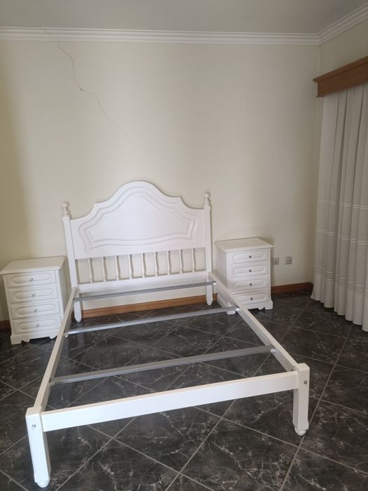 Quarto completo antigo restourado