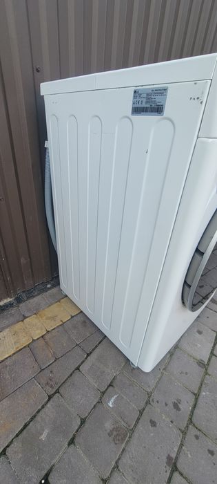 Пральна машина LG  9 кг