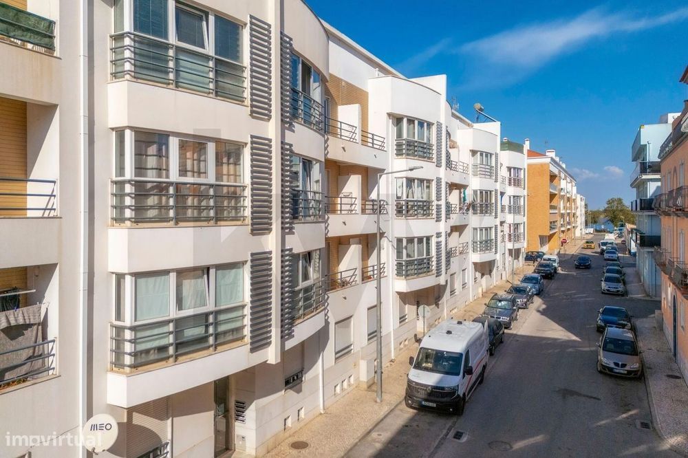 Apartamento T2+1 com suíte e garagem — Parque do Glória, Vila Real de — Vila Real de Santo António, Faro