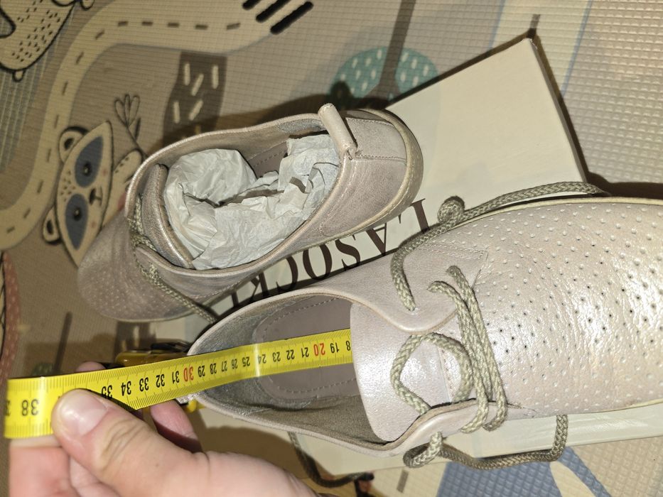 Półbuty damskie Lasocki r. 38