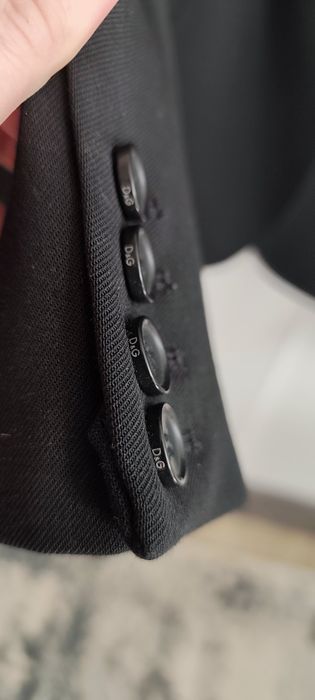 Оригінальний жакет D&G Dolce & Gabbana з квітковою підкладкою.