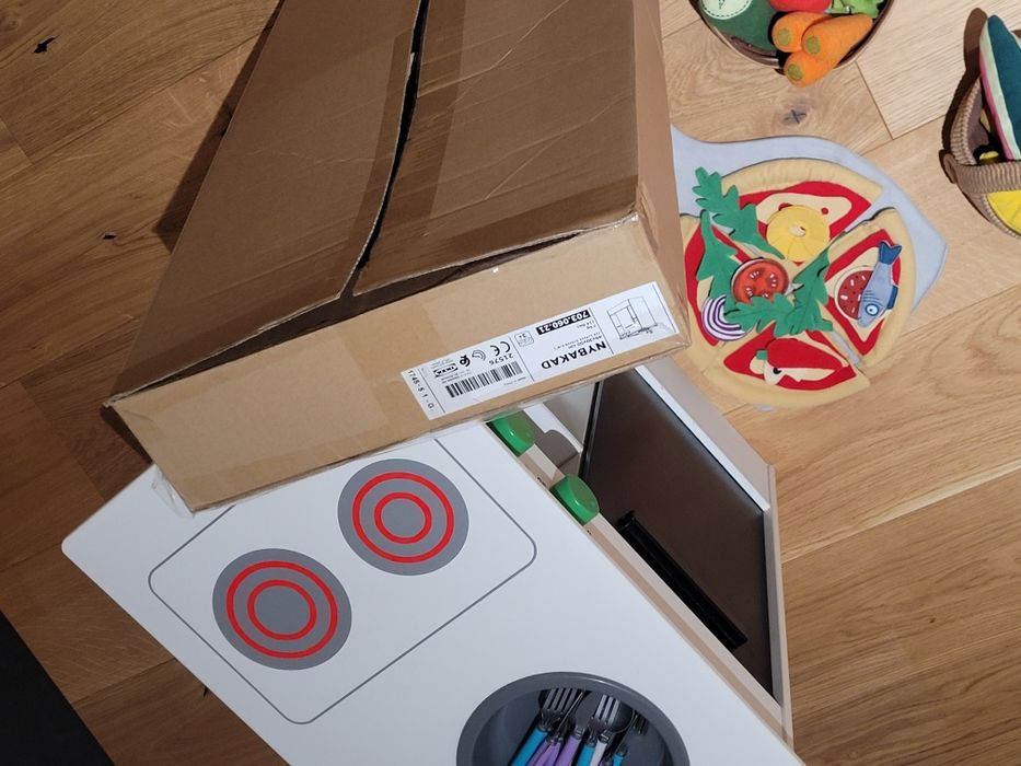 -55% Drewniana kuchnia i naczynia - Ikea + Melissa & Doug - garnki, ko