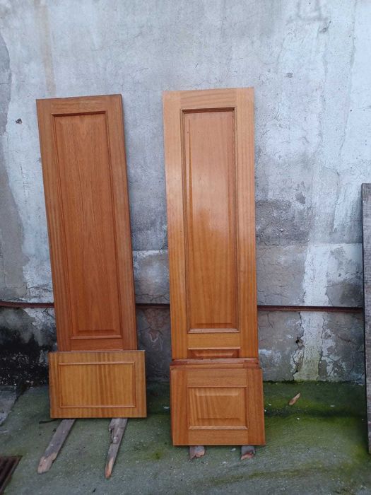 Vendo Portas Roupeiro - Madeira folhados a Carvalho - 10€/UNI