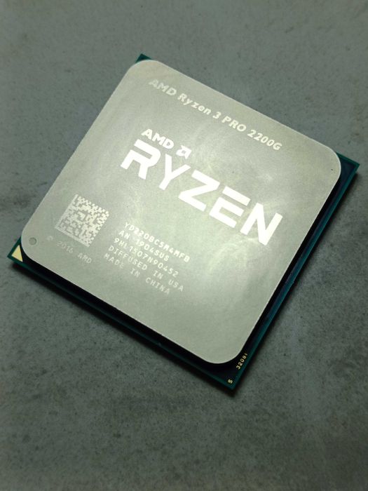 Процесор AMD RYZEN 3 PRO 2200G - sAM4 - 4 ядра 3.6GHz + GPU Vega 8