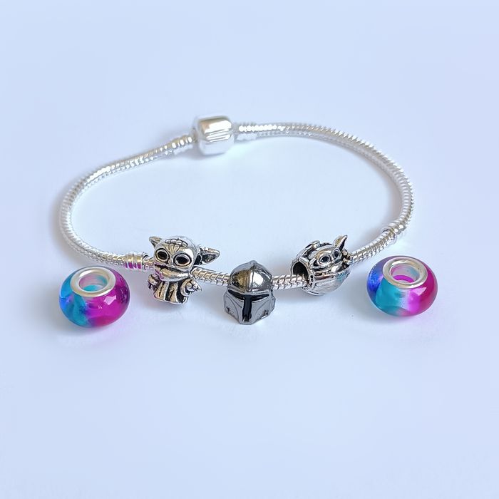 Bransoletka charms Mandalorianin charmsy wielobarwne Murano