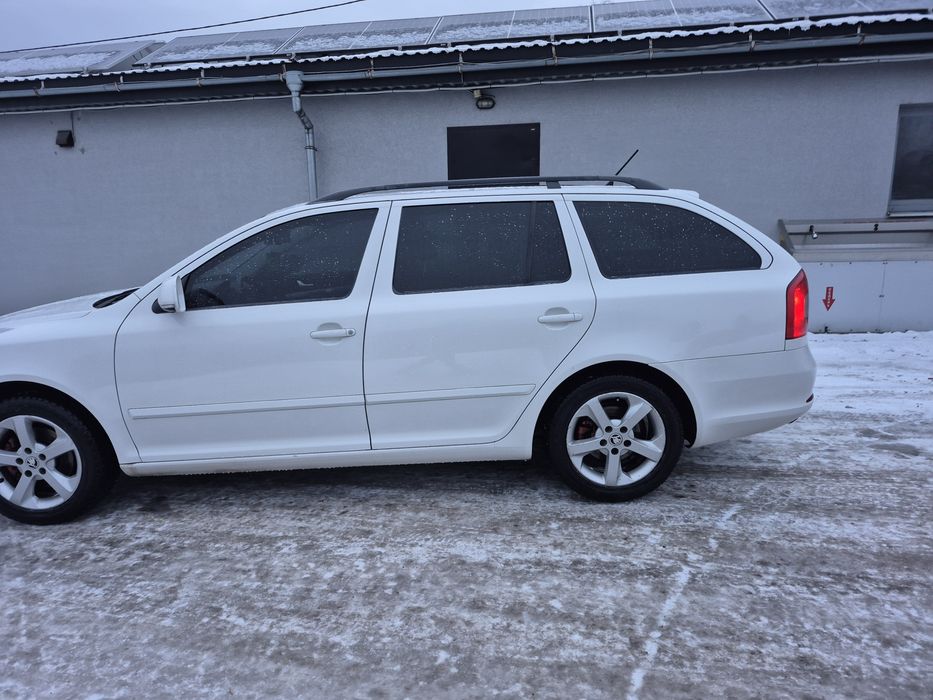 Продам шкоду Октавію 2.0 дизель механіка