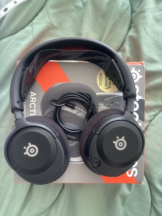 Arctis nova 1 Headsets