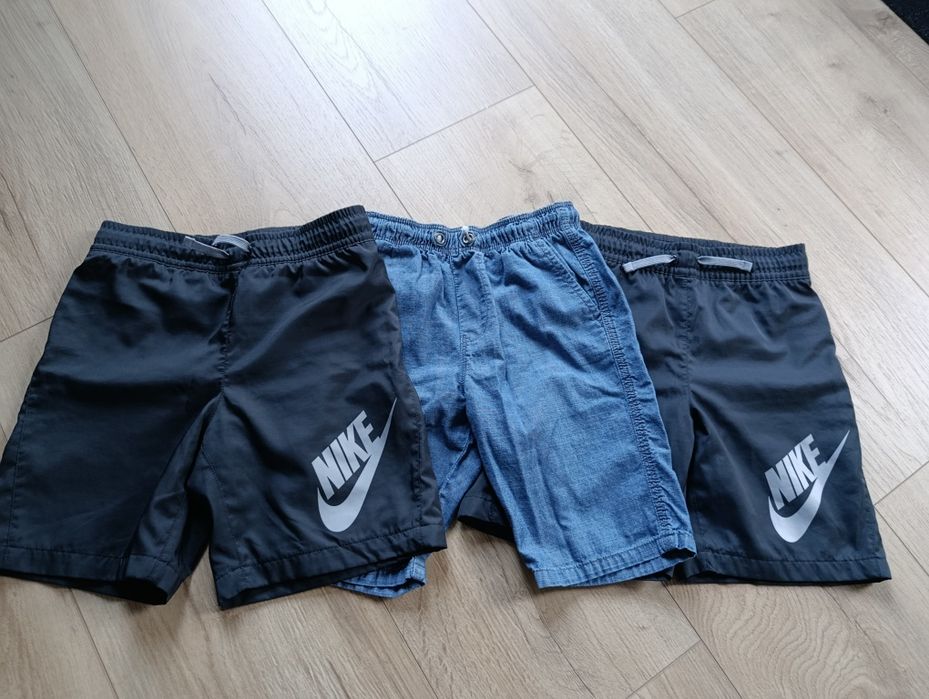 trzy pary spodenek chłopiec 134 Nike h&m