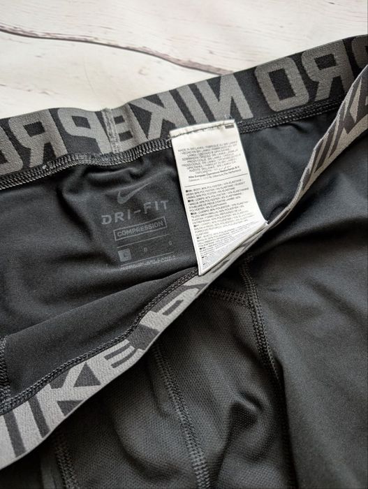 Спортивні   чоловічі велосипедки, тайси  Nike