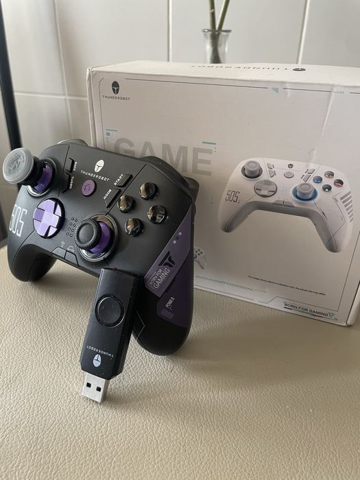 Comando com analogicos hall effect