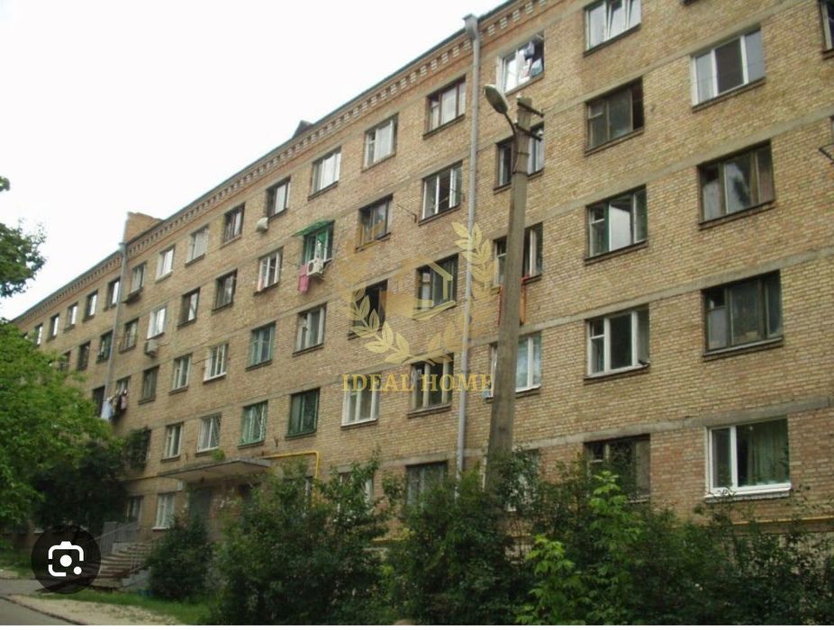 Продаж кімнати в гуртожитку біля метро Дорогожичи