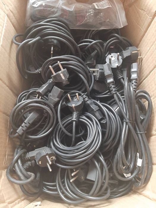 Кабель живлення, мережевий кабель для комп'ютера та різних пристроїв